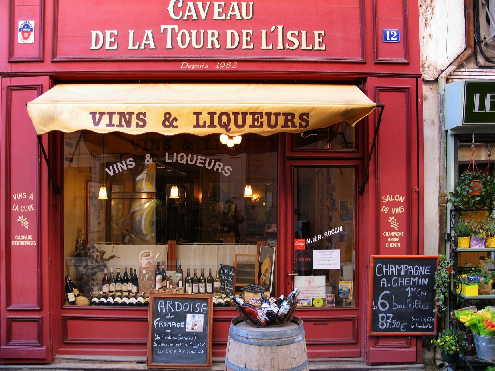 Caviste équipe à Mulhouse